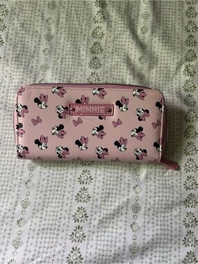 Minnie Mouse Pink Zip Wallet